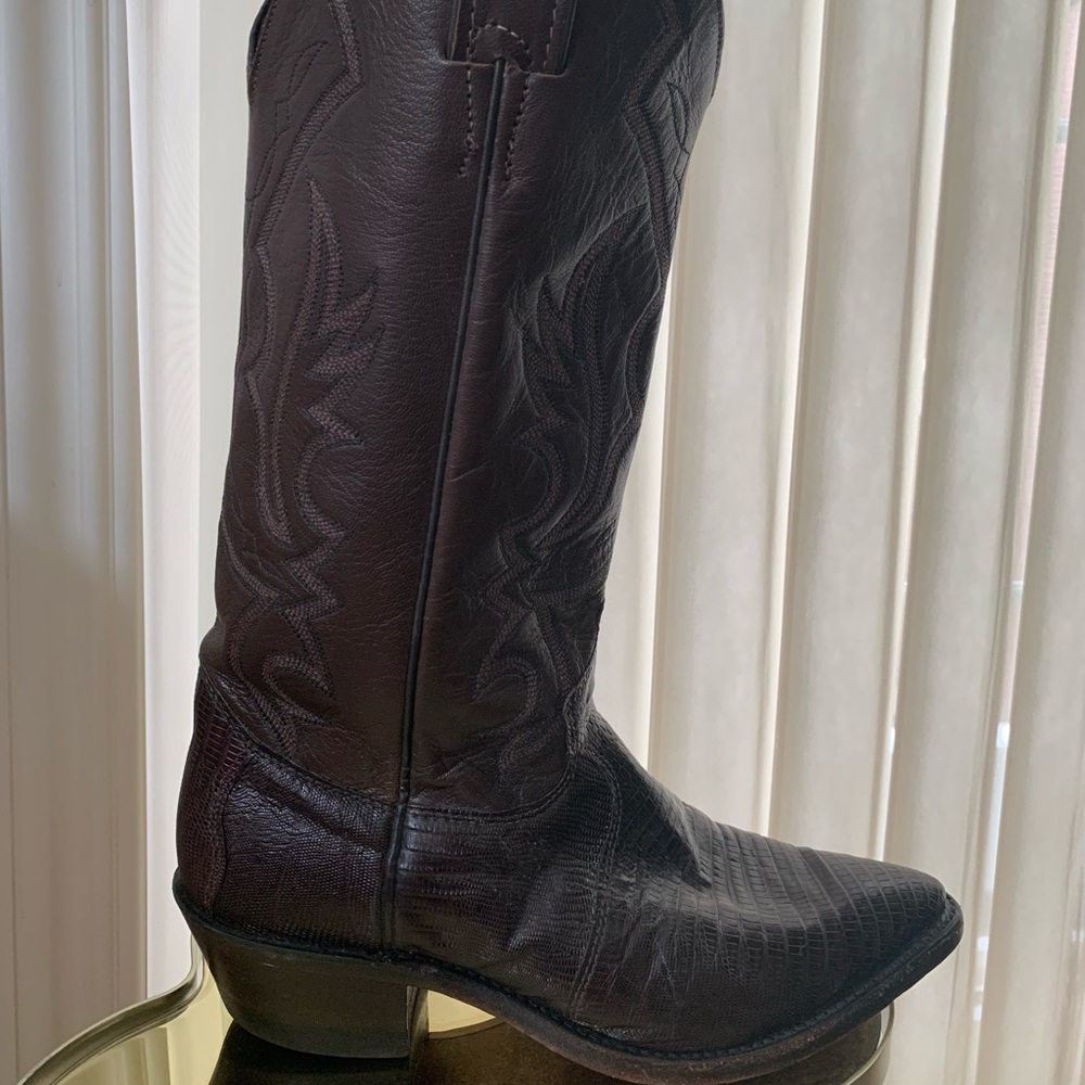 Justin vintage brown leather cowboy boots